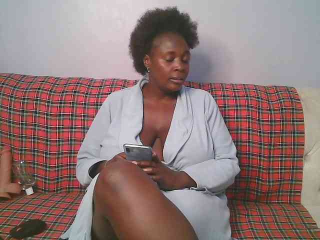 Prettycarl257-1 webcam