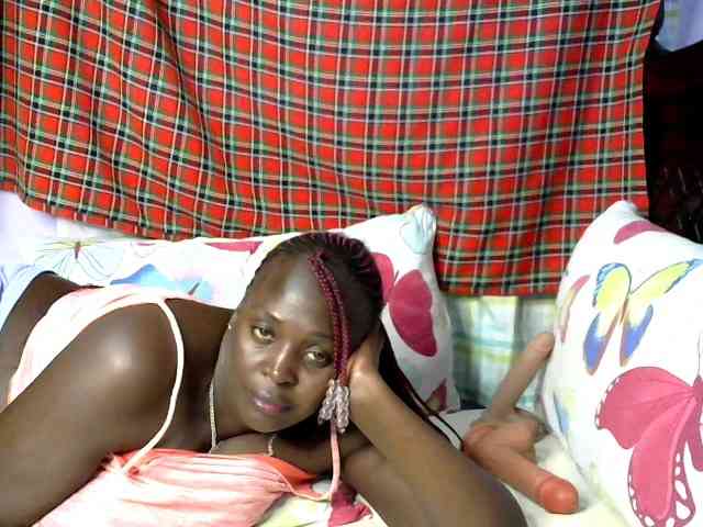 Prettycarl257-1 webcam