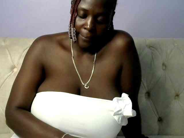 Prettycarl257-1 webcam