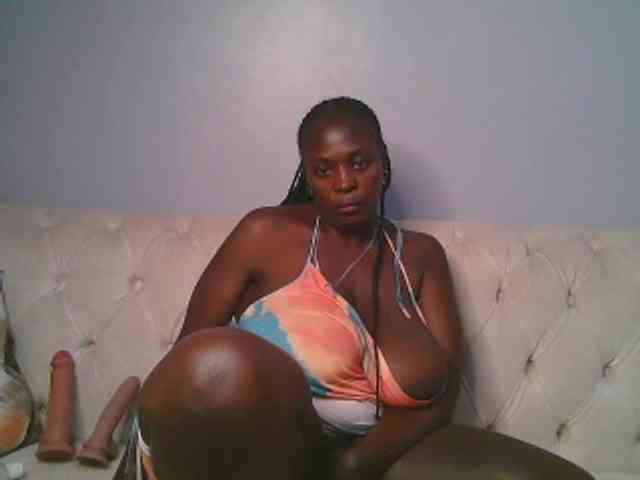 Prettycarl257-1 webcam