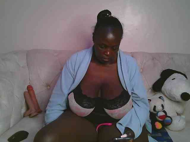 Prettycarl257-1 webcam