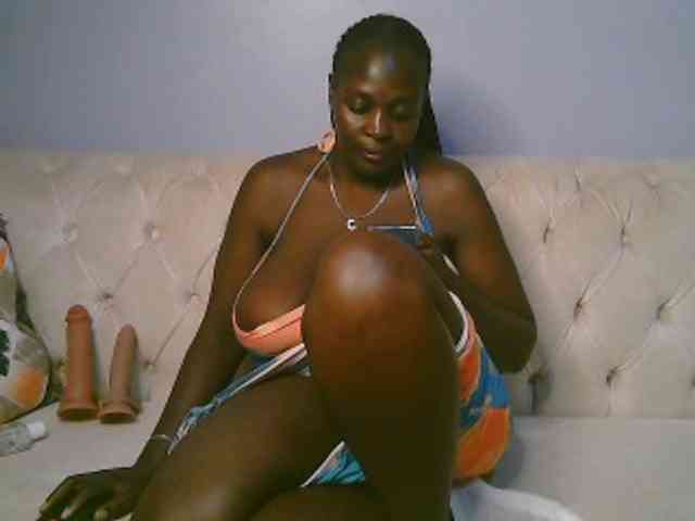 Prettycarl257-1 webcam