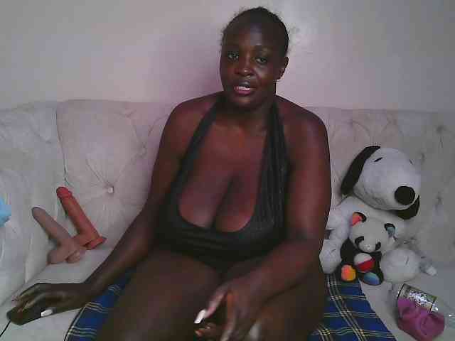 Prettycarl257-1 webcam