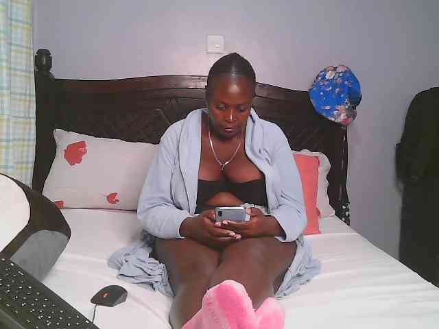 Prettycarl257-1 webcam