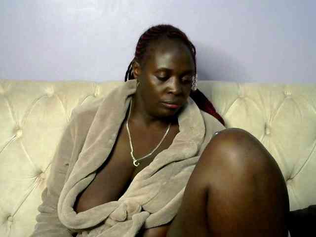 Prettycarl257-1 webcam