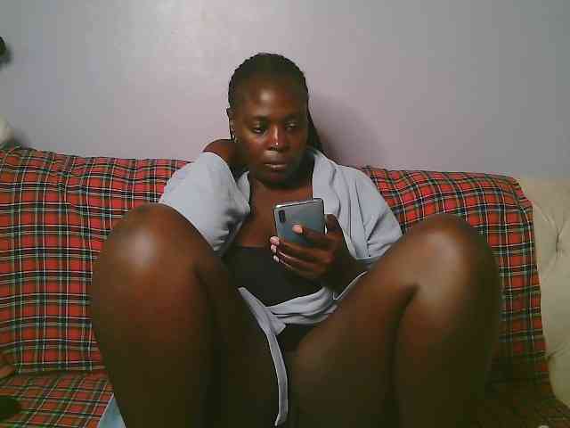 Prettycarl257-1 webcam