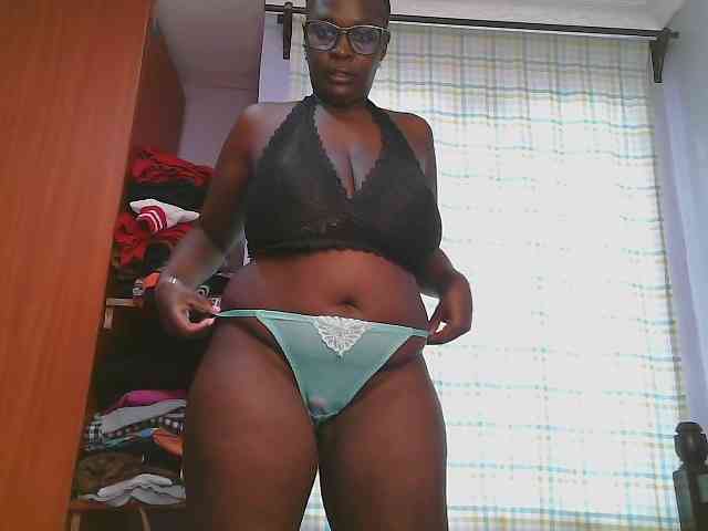 Prettycarl257-1 webcam