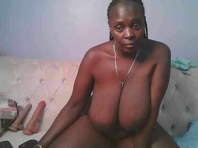 Prettycarl257-1 webcam