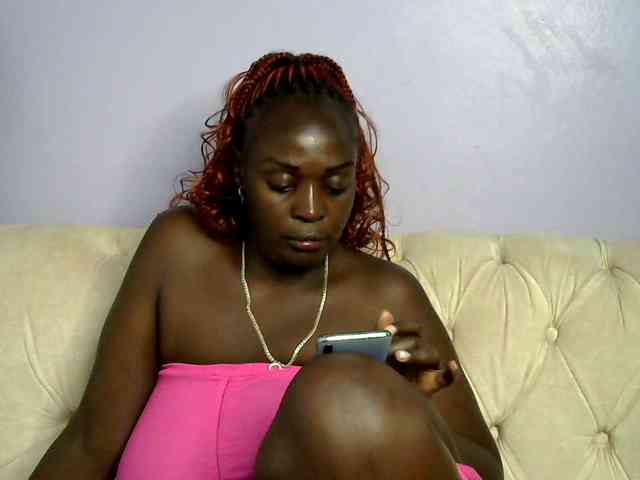 Prettycarl257-1 webcam