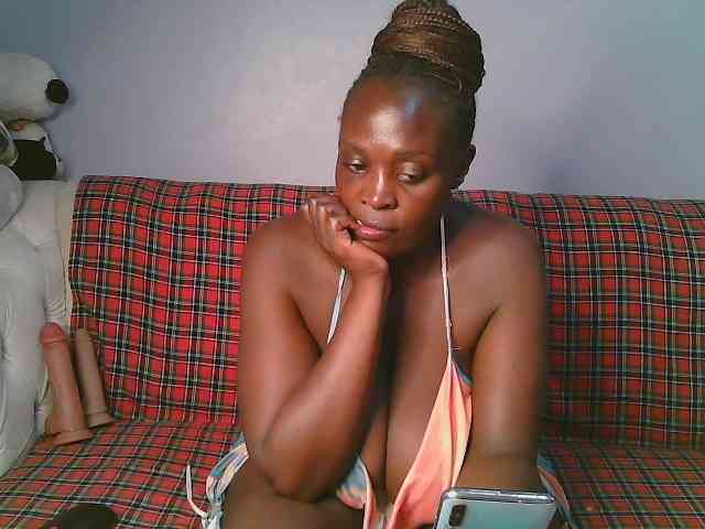 Prettycarl257-1 webcam
