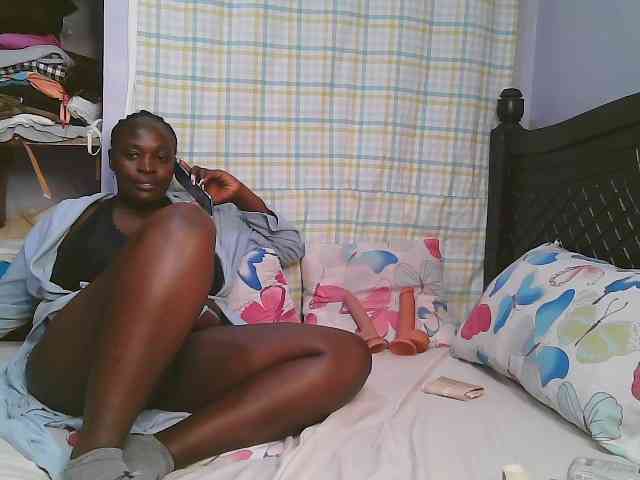 Prettycarl257-1 webcam