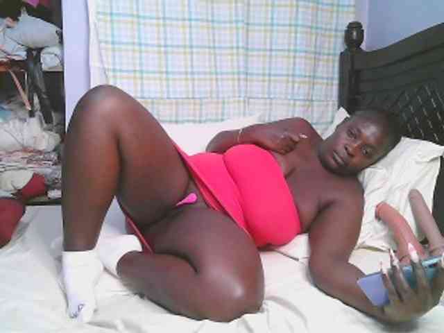 Prettycarl257-1 webcam