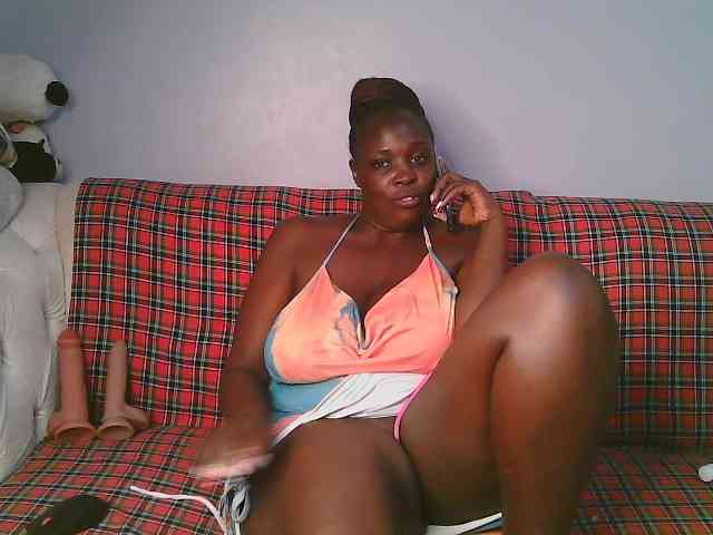 Prettycarl257-1 webcam