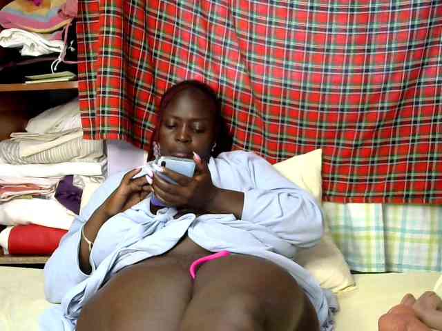 Prettycarl257-1 webcam