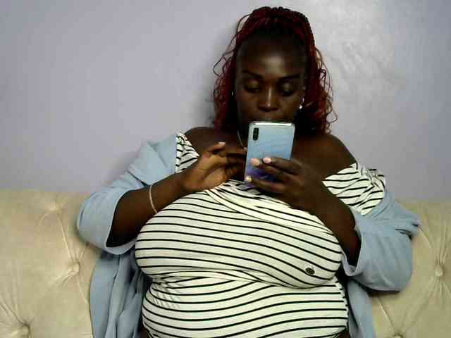 Prettycarl257-1 webcam