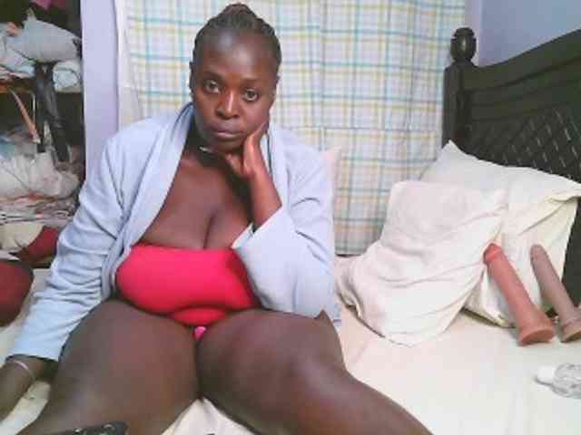 Prettycarl257-1 webcam