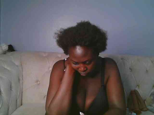 Prettycarl257-1 webcam