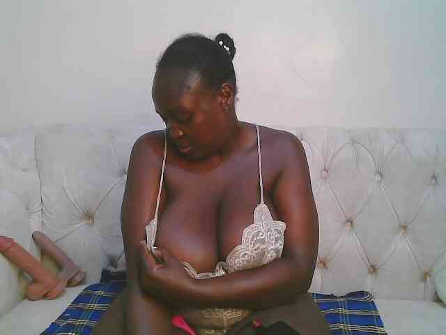 Prettycarl257-1 webcam