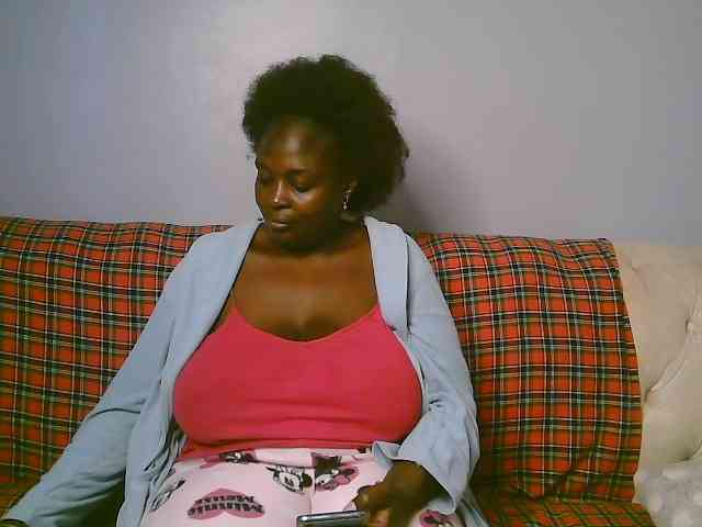 Prettycarl257-1 webcam