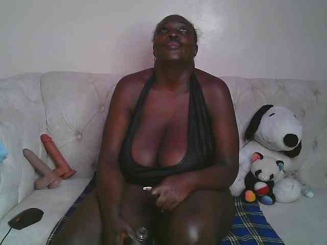 Prettycarl257-1 webcam
