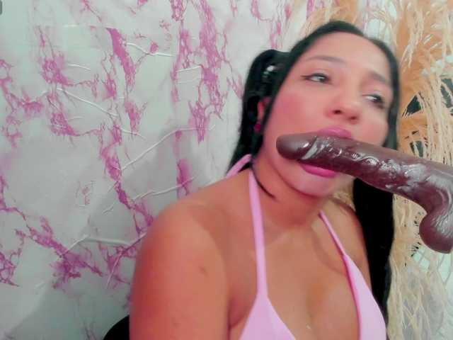 sweetyblowjob live cam on BongaCams