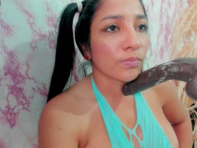 sweetyblowjob live cam on BongaCams