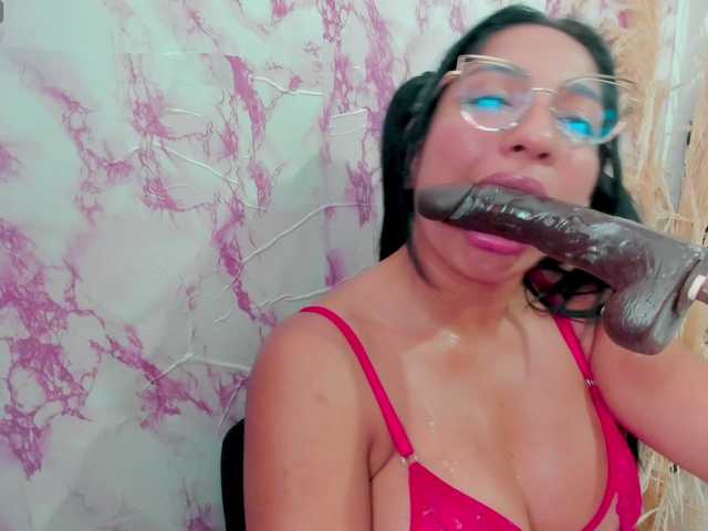 sweetyblowjob live cam on BongaCams