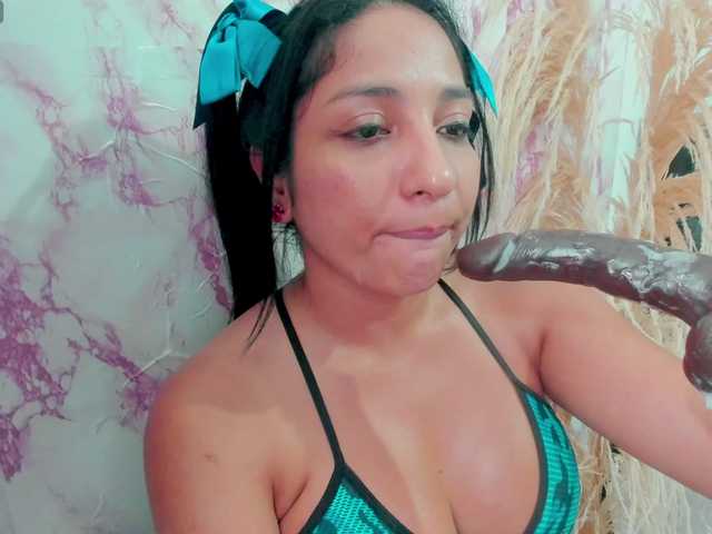 sweetyblowjob live cam on BongaCams