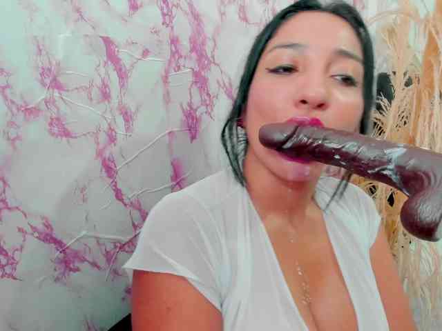 sweetyblowjob webcam