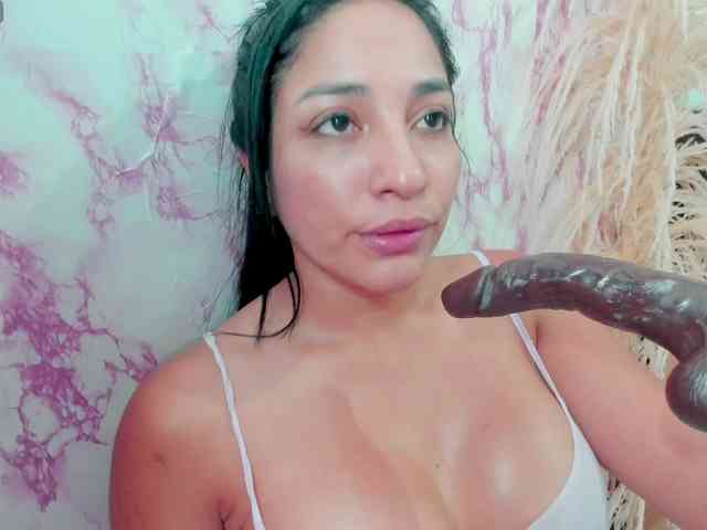 sweetyblowjob webcam
