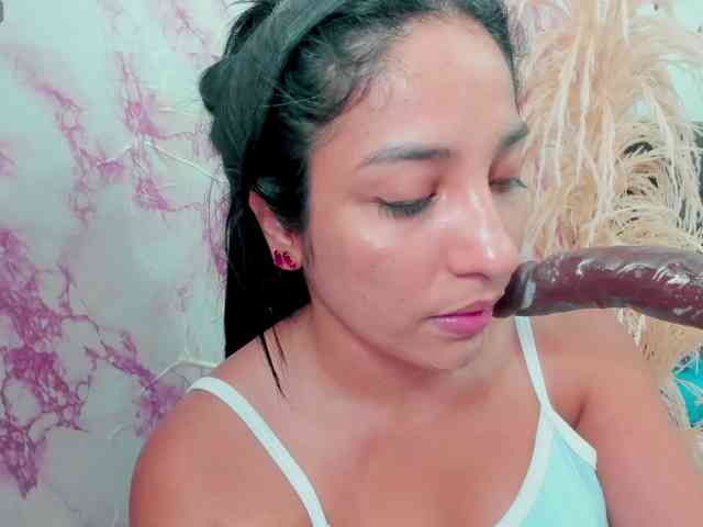sweetyblowjob webcam