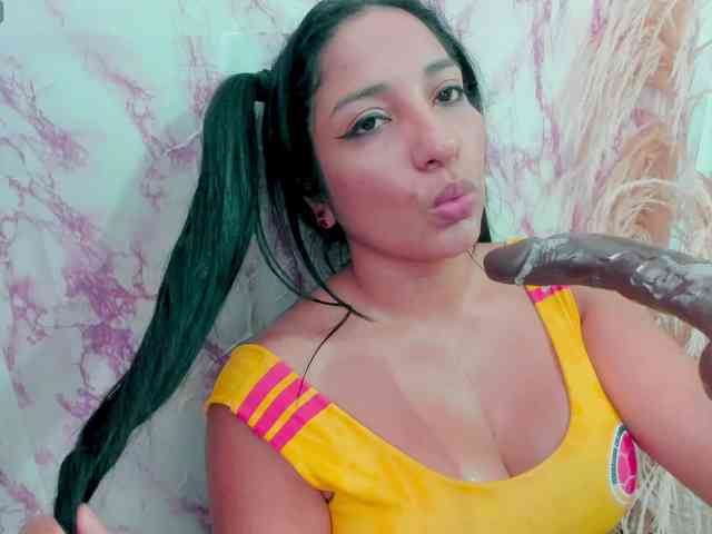 sweetyblowjob webcam
