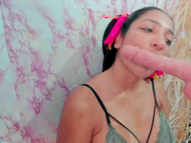 sweetyblowjob webcam