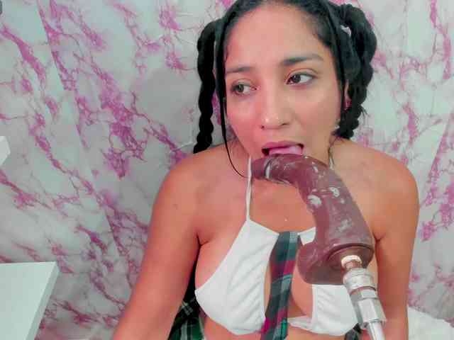 sweetyblowjob webcam