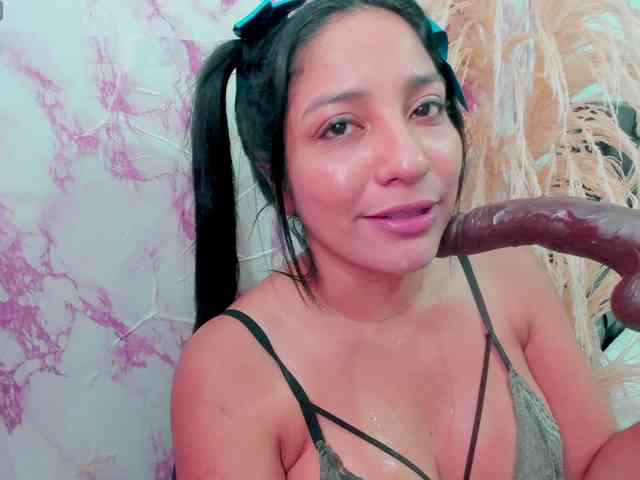 sweetyblowjob webcam