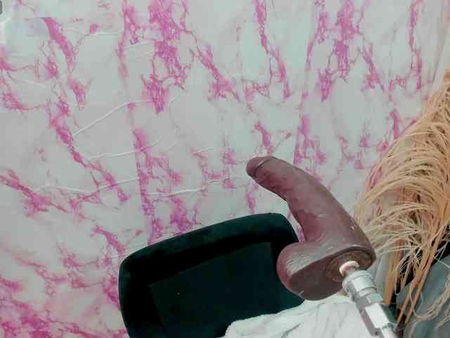 sweetyblowjob webcam