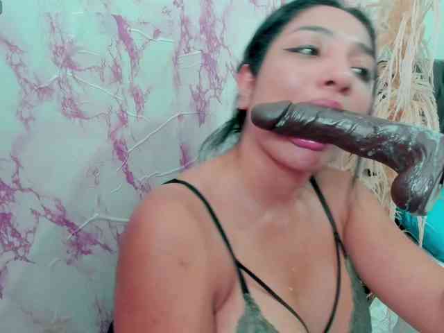 sweetyblowjob webcam