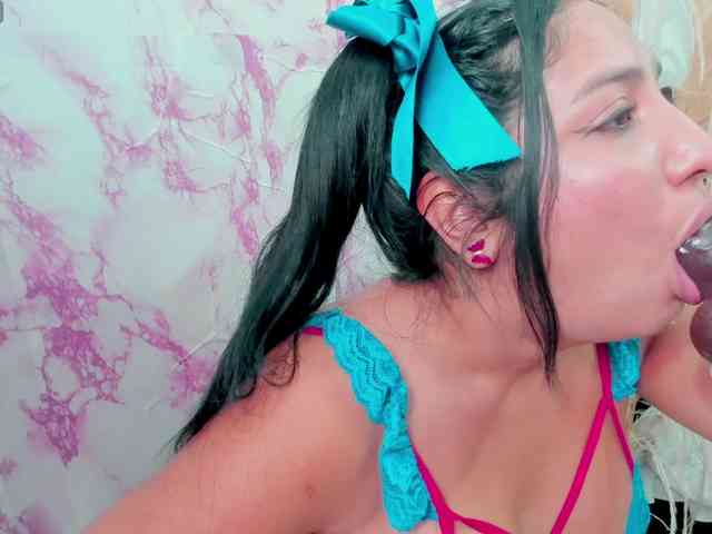 sweetyblowjob webcam