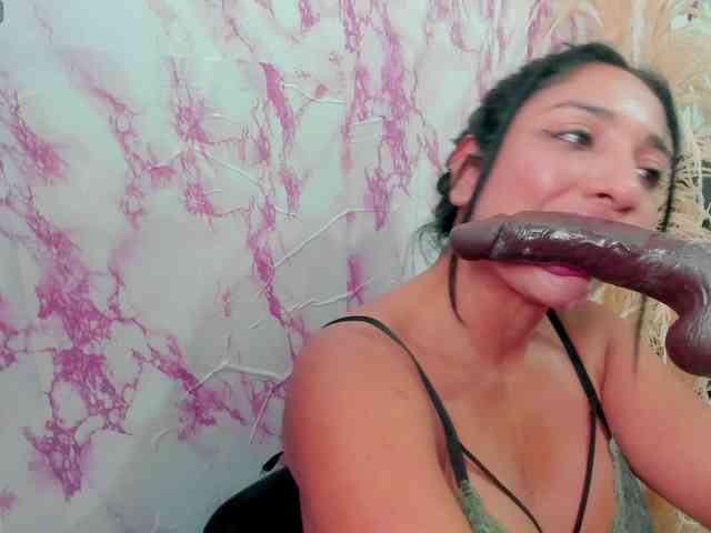 sweetyblowjob webcam