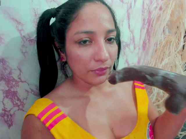 sweetyblowjob webcam