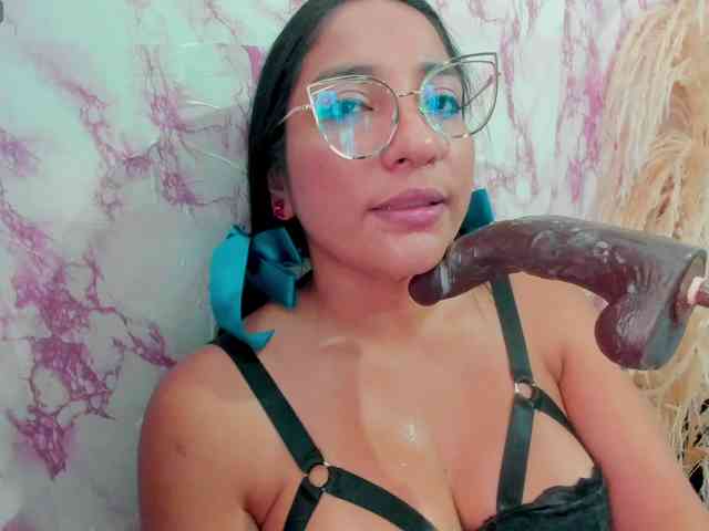 sweetyblowjob webcam