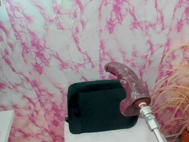 sweetyblowjob webcam