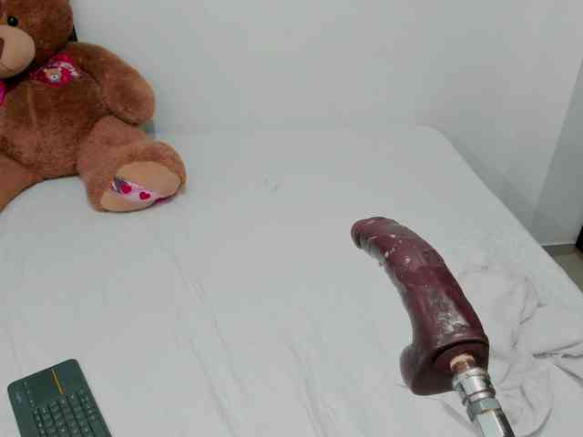 sweetyblowjob webcam