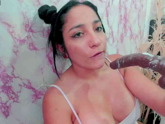 sweetyblowjob webcam