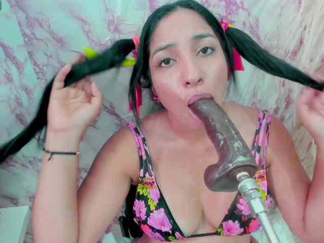 sweetyblowjob webcam