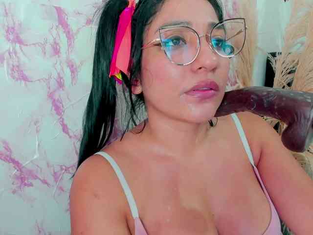 sweetyblowjob webcam