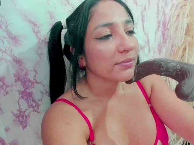 sweetyblowjob webcam