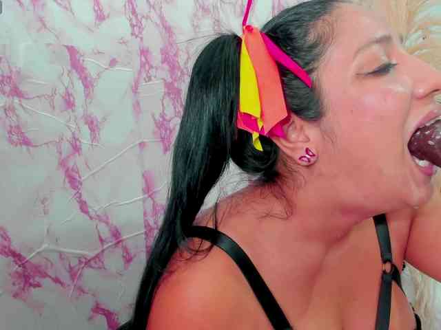 sweetyblowjob webcam