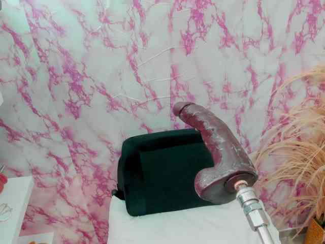 sweetyblowjob webcam
