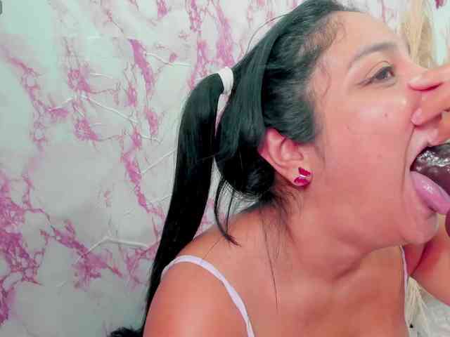sweetyblowjob webcam